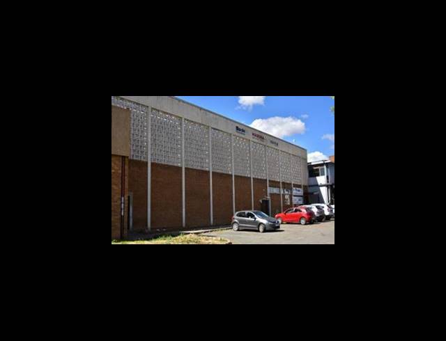 1,007M² BUILDING FOR SALE IN SASOLBURG CENTRAL